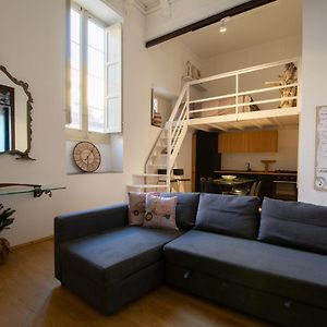 Camera con letto king size